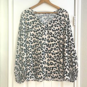 leopard print balloon sleeved blouse